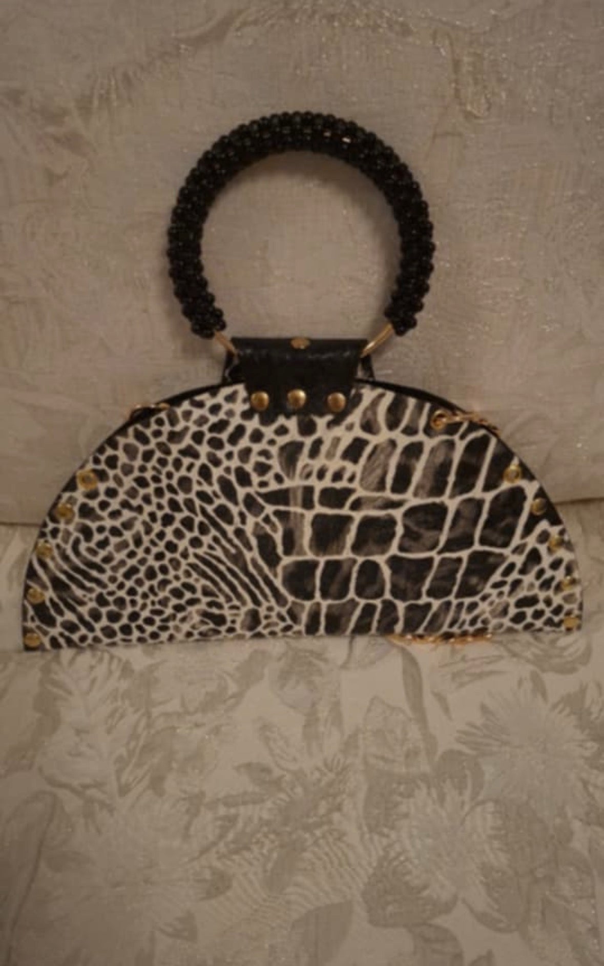 Vaneli ARG black&white&gold