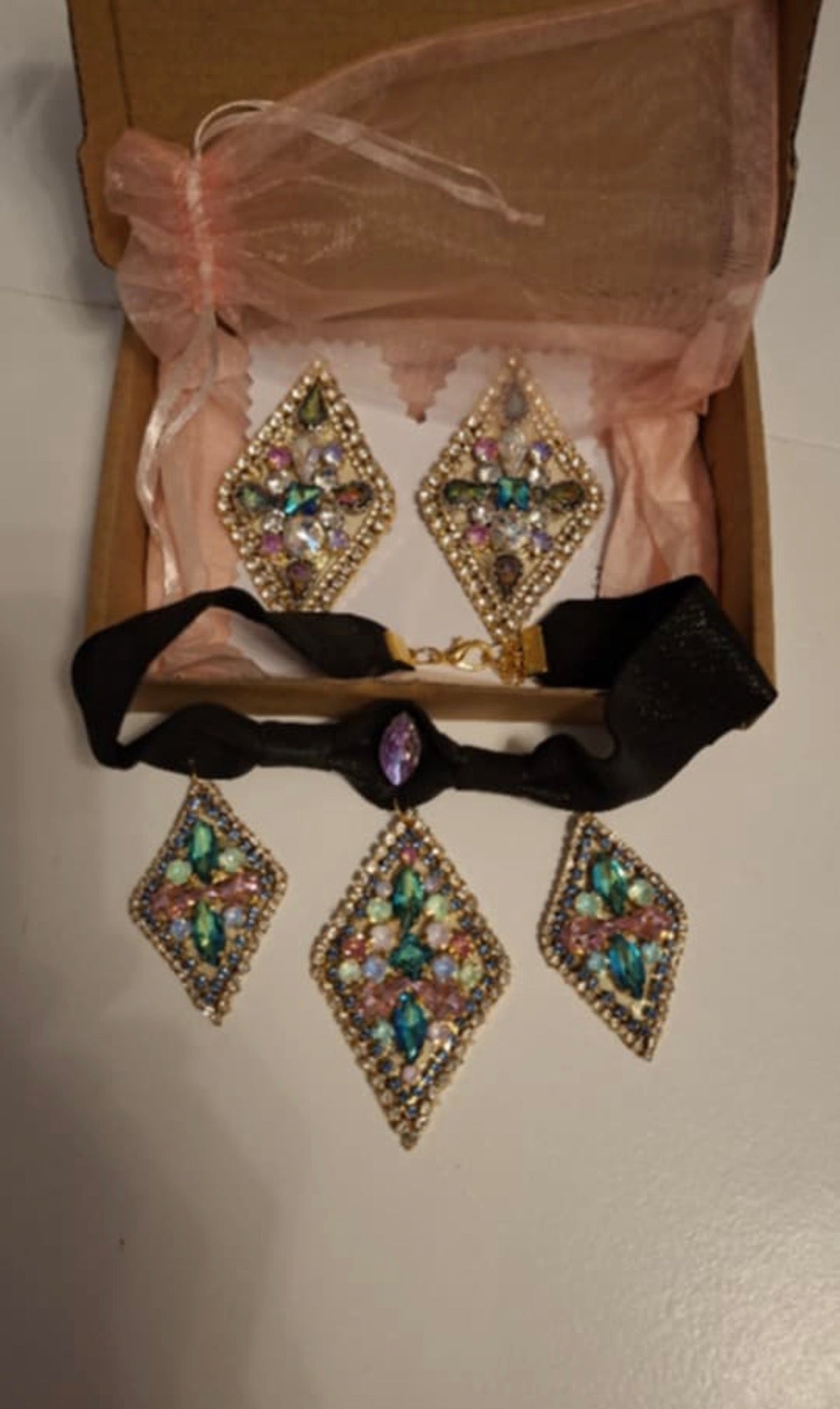 Crystal Symmetry – Luxury Baroque Choker & Earrings Set
