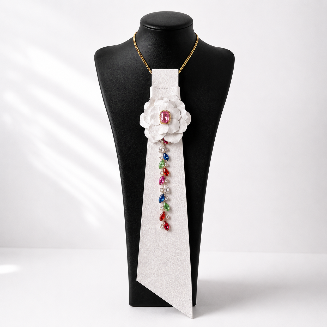 Aurora Crystal Tie