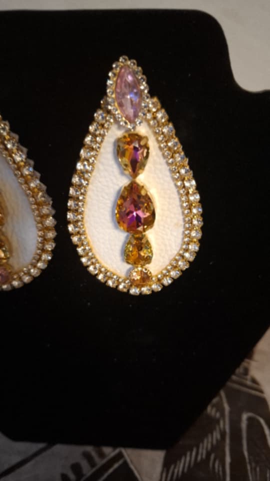 Vaneli arg earrings